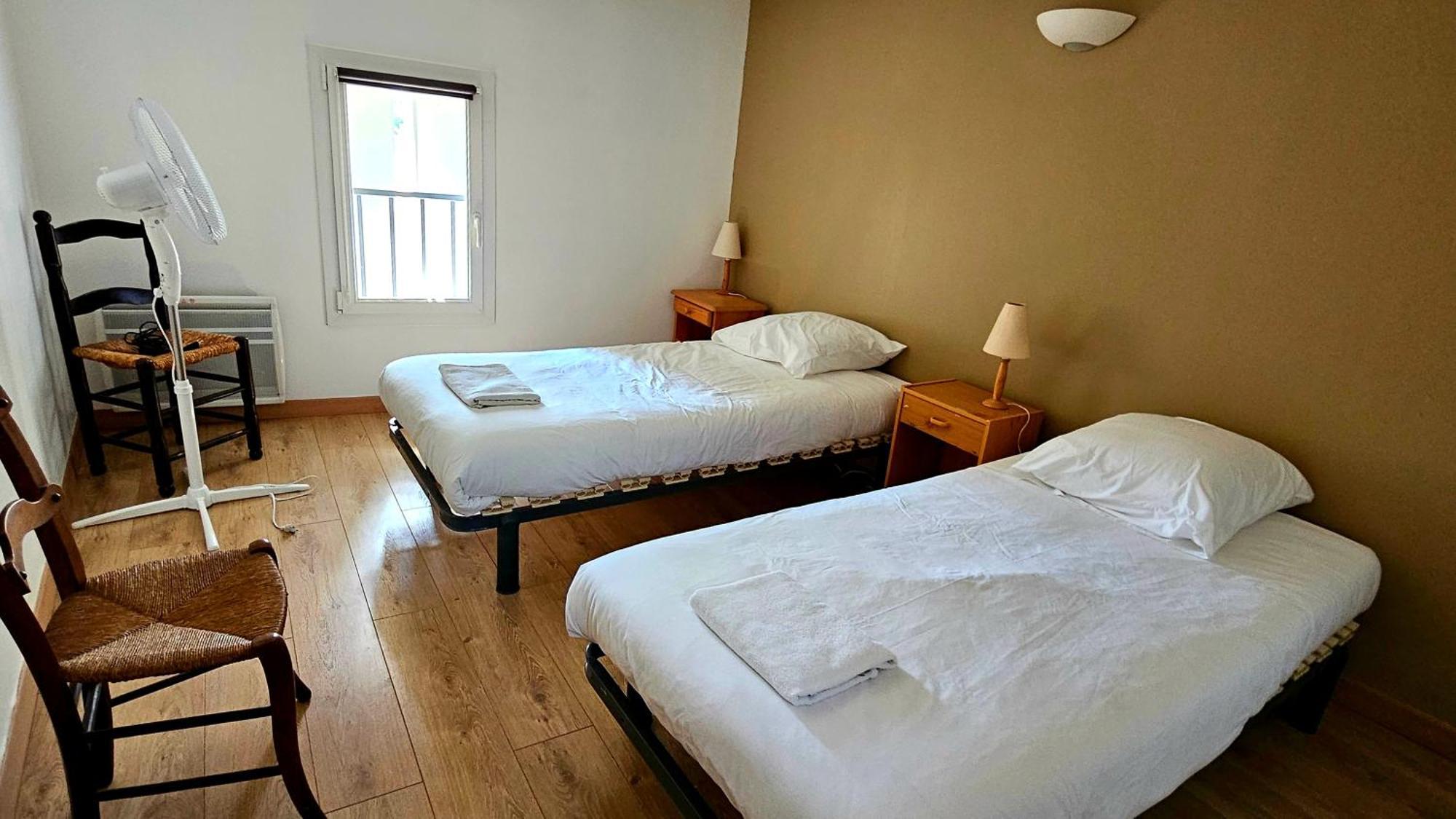 Maison Vigneronne 8P / Jardin / Parking Gigean المظهر الخارجي الصورة